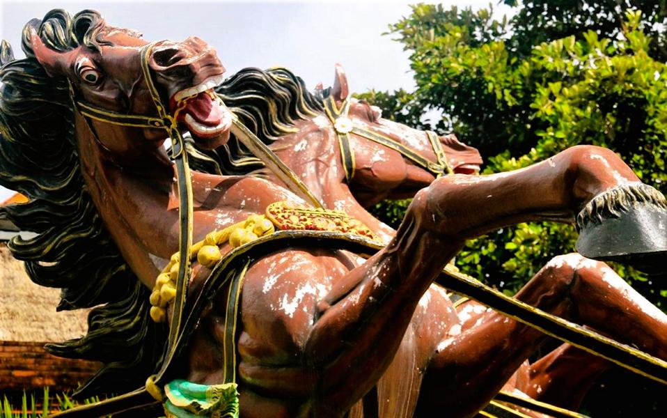 Bali 8: Hotel Puri Rai – Die wilden Pferde von Padang Bai