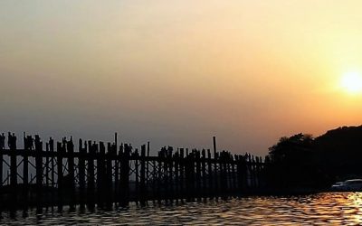 U Bein: Sonnenuntergang in Teak
