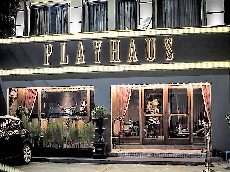 Hotels in Bangkok: Showtime im PlayHaus