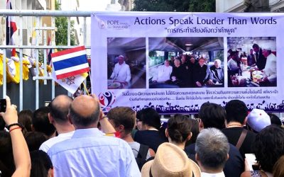 Tagebuch 22. November 2019: Papst Franziskus grüßt in Bangkok