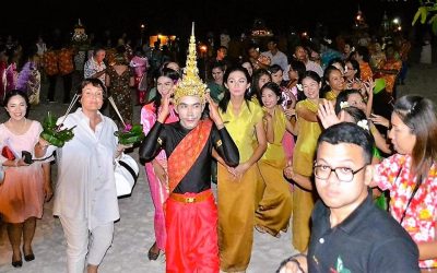 Heribert und Angelika: Thai-Trip mit Freunden