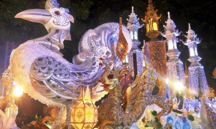 Thai-Tagebuch: Loy Krathong und Halloween in Chiang Mai und drei Geburtstage