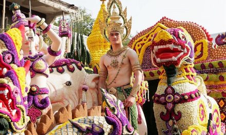 Thai-Tagebuch, 3. 2. 2019: Blumenfestival, Geburtstage und ein berühmter toter Mönch